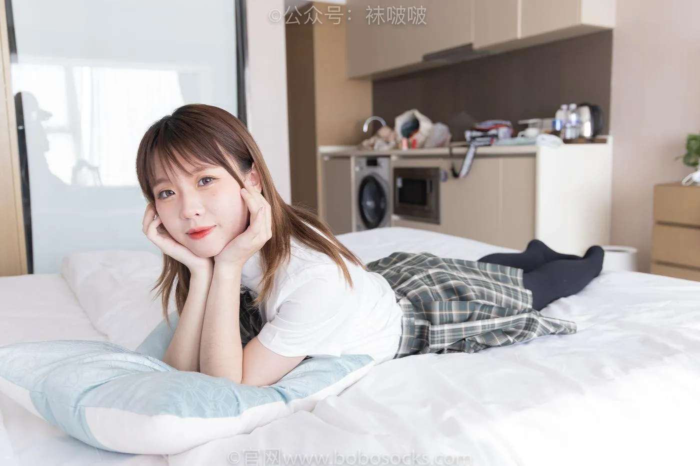 [BoBoSocks袜啵啵]NO.056 朵朵-JK制服、皮鞋、厚黑丝 [135P]插图5